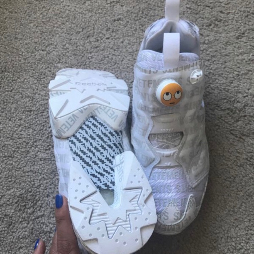 Reebok Fury Vetements Emoji White - Picture 4 of 8